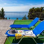 Villa Ble On Blue