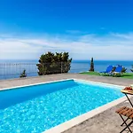 Villa Ble On Blue