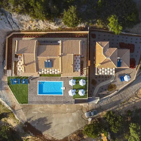 Villa Ble On Blue *